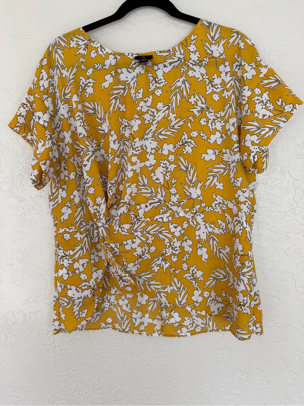 Worthington Yellow Floral Short Sleeve Blouse - Petite Large